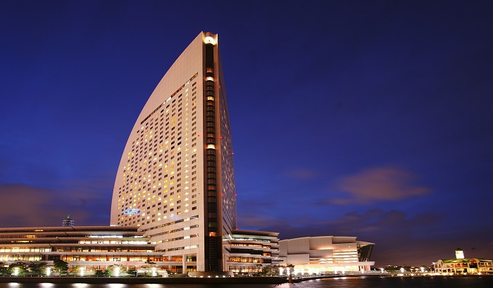 ヨット型の外観が特徴的な横浜のシンボルホテル